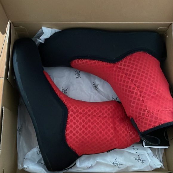 Arc’teryx Gortex GTX high liner - Picture 2 of 3